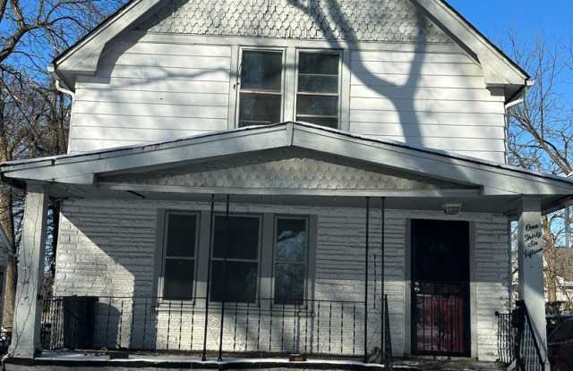 Harvard/E. 131 Cash Pay - 13615 Crennell Avenue, Cleveland, OH 44105