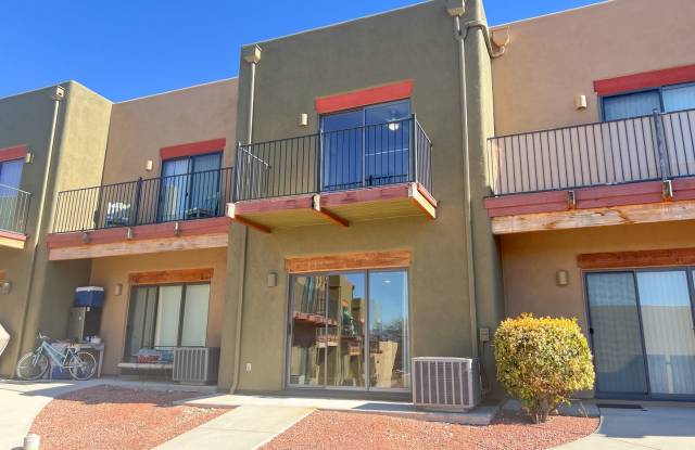 TWO STORY CONDO - RIMROCK/MONTEZUMA- BEAVER CREEK RD photos photos