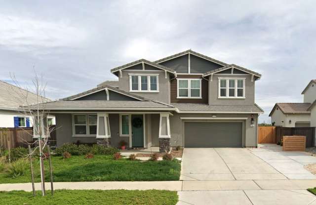 Beautiful 4 Bed 3 Bath 2 Story 2 Car Garage with Solar! photos photos