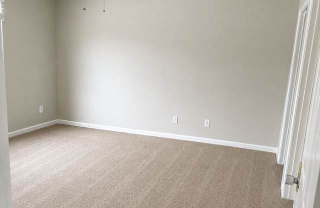 7302 Waldrop Place Gallery 3