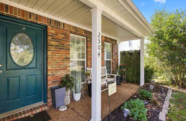 2504 Wyatt Court Gallery 4