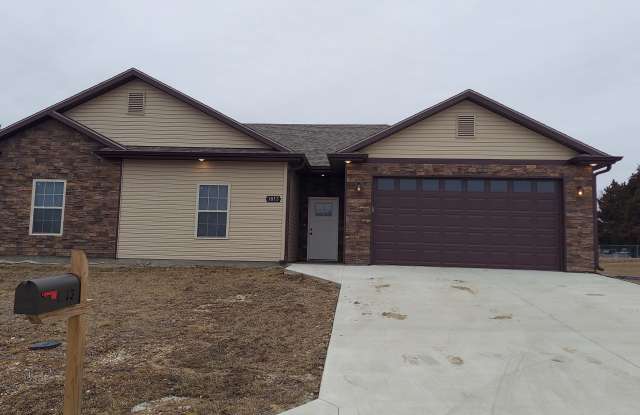 1813 Savannah Ct - 1813 Savannah Court, Mexico, MO 65265