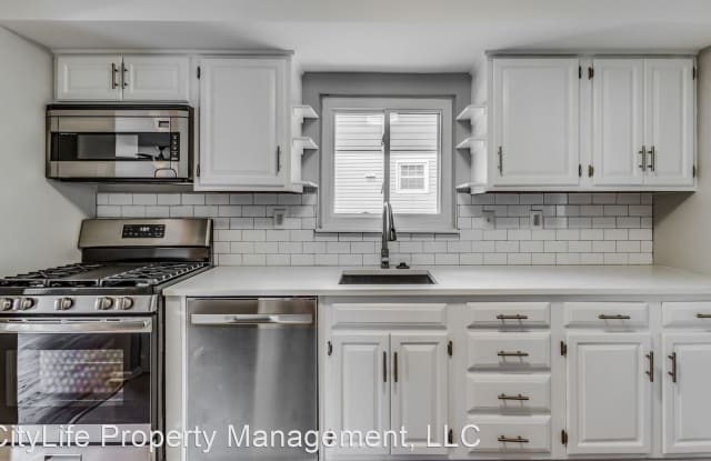 472 Temona Drive - 472 Temona Drive, Pleasant Hills, PA 15236
