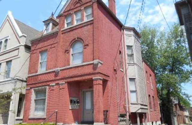 217 W Burnett Ave photos photos