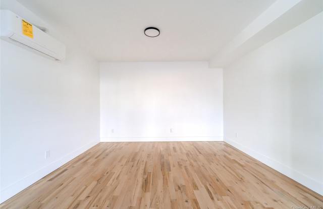 258 State Street Gallery 2