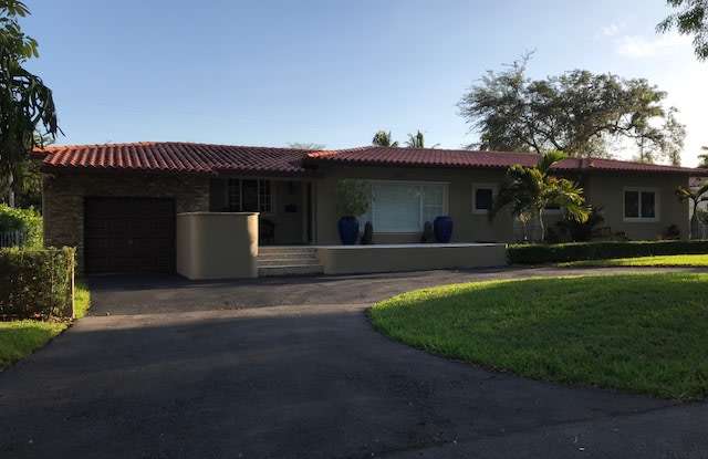 1431 Sarria Avenue photos photos