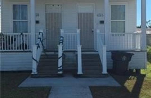 4116 N ROCHEBLAVE Street Gallery 1
