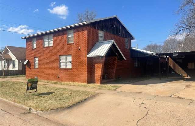 909 Court Avenue photos photos