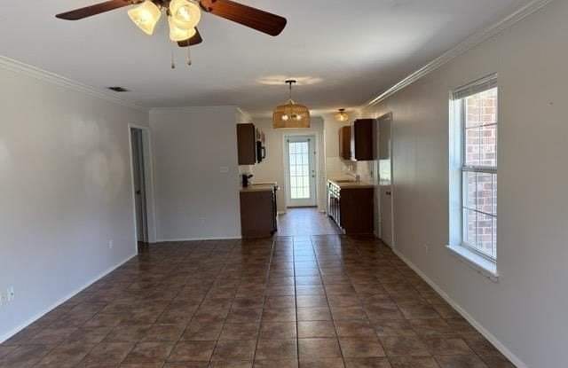 455 Redbud Circle Gallery 2
