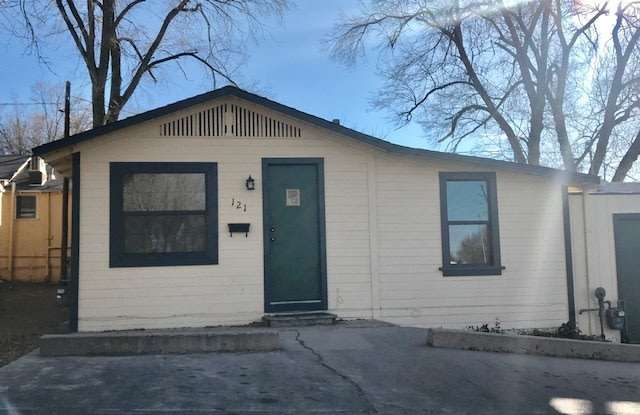 Move in Special Rent $1,375 per month through April 30, 2026. photos photos