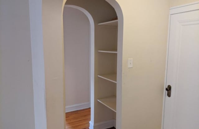 914 Crain St. photos photos