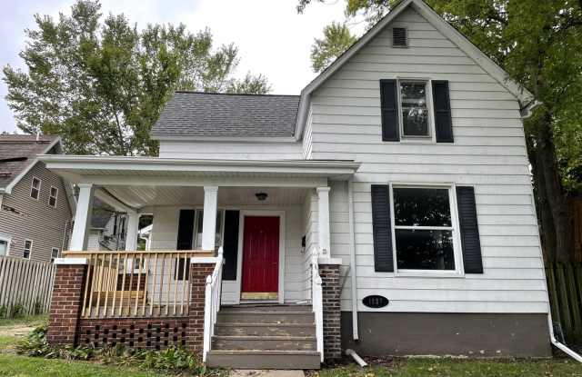 3 Bedroom House Steps Away From Washington Elementary School! photos photos