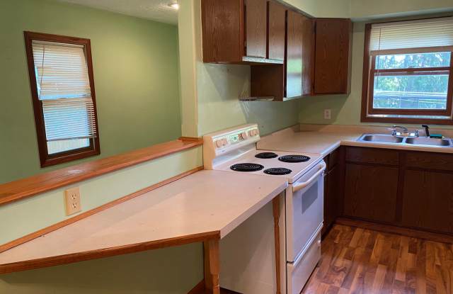 3 Bed 1 Bath Single Family Home in Merrill photos photos