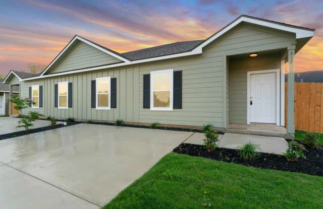 515 Hudson St photos photos
