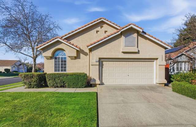 Desirable North Napa 3 Bed Single-Family Home photos photos