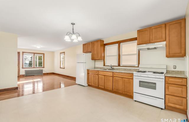 24 Pilgrim Avenue photos photos