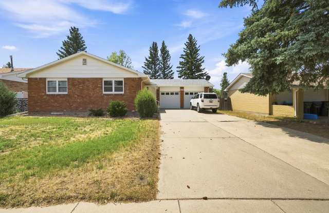 Room for Everyone | 6 Bed Home with Large Private Backyard in North Cheyenne photos photos