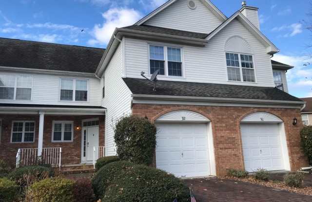 92 SHELLEY CIRCLE photos photos
