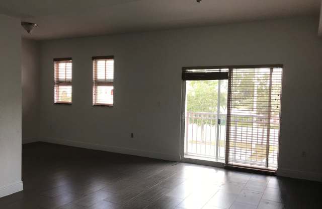 10902 NW 83 ST #209. DORAL Gallery 4