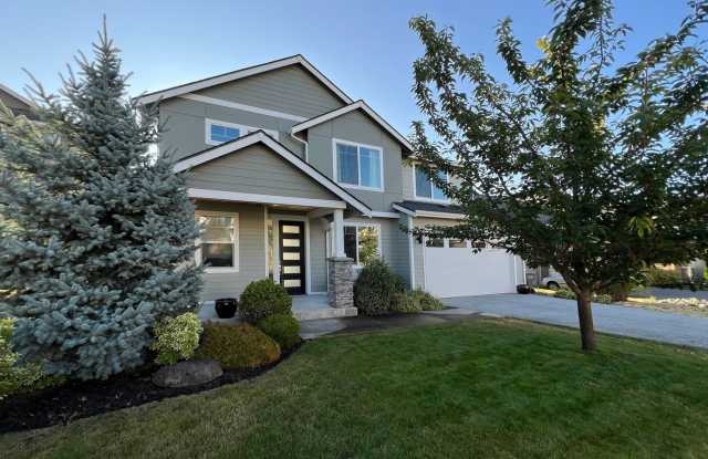 Bonney Lake area 5 bedroom plus Den and 3 baths, AC and more - Available September 1st, 2025! photos photos