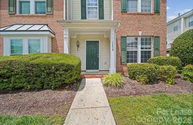 12439 Blossoming Court Gallery 2