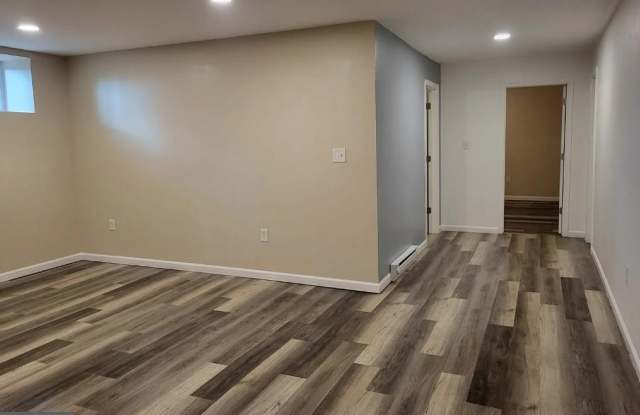558 E LINCOLN Highway Gallery 3