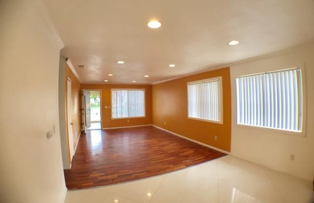 5833 Old Memory Lane Gallery 3