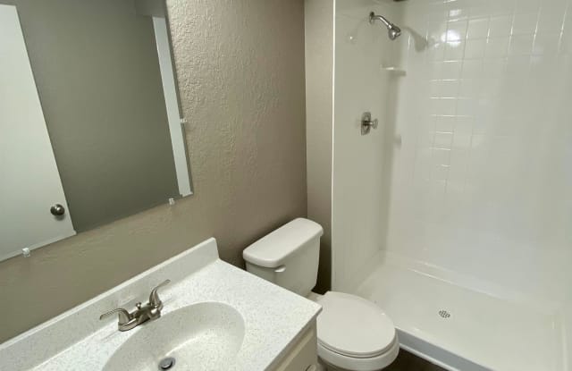 6608 East 128 Terrace - 1 - 6608 East 128th Terrace, Grandview, MO 64030