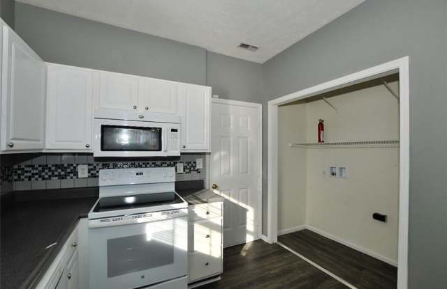7319 Parklake Place Gallery 4