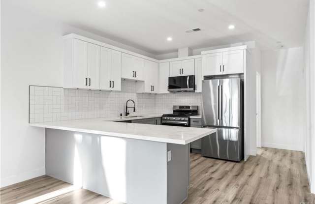 10857 Morrison Street photos photos