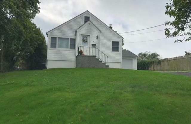 9 North Street - 9 North Street, Glen Head, NY 11545