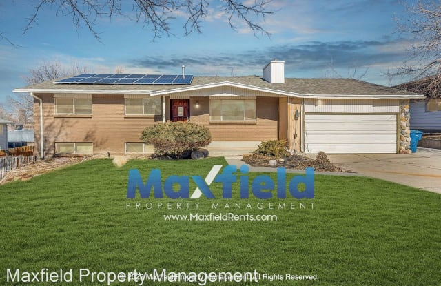 1069 E Sleepy Hollow Ln - 1069 East Sleepy Hollow Lane, Sandy, UT 84094