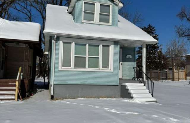 Spacious 2 Bedroom Home for Rent – Updated  Move-In Ready! photos photos