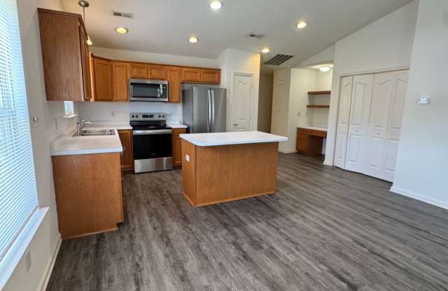 1480SF 3BR 2BA photos photos