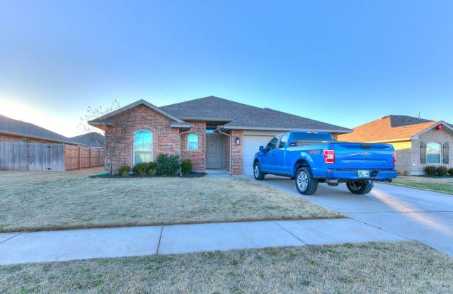 3bed/2bath Home Available in the Heart of Newcastle! photos photos