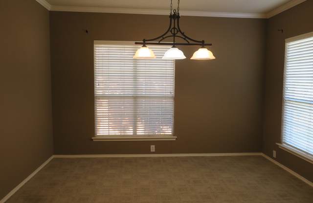 1209 Woodthorpe Dr Gallery 2