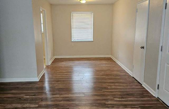 1507 Aldrich Street NE Gallery 3