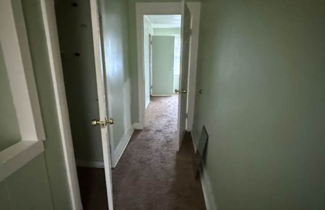 2 Bedroom House with Fenced in backyard photos photos