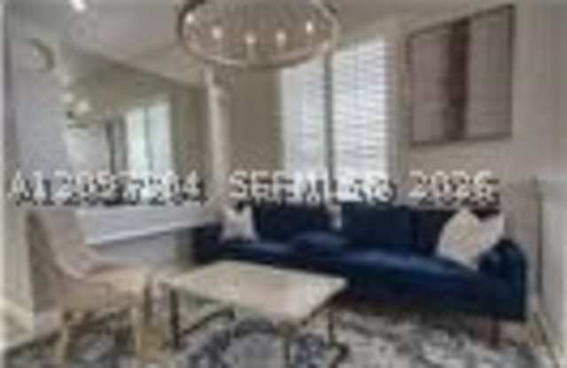 15856 NW 12th Ct Gallery 4