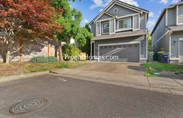 Lovely 3 Bedroom Home in Aloha - Vaulted Ceilings! - 20312 Southwest Verona Court, Aloha, OR 97003
