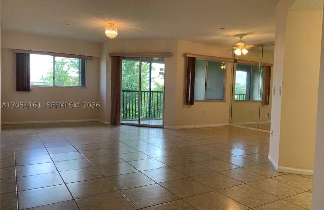 12551 SW 16th Ct Gallery 3