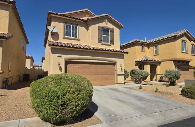 Amazing Two Story Home just outside Southern Highlands! Gallery 3