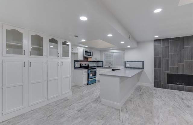 2905 Spring Brook Drive Gallery 2