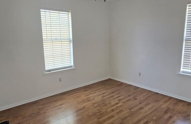 6001 13th Street Gallery 4