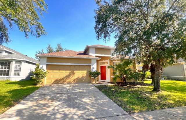 Beautiful 4-Bedroom 2-Bath Rental in Avalon Lakes Gated Community photos photos