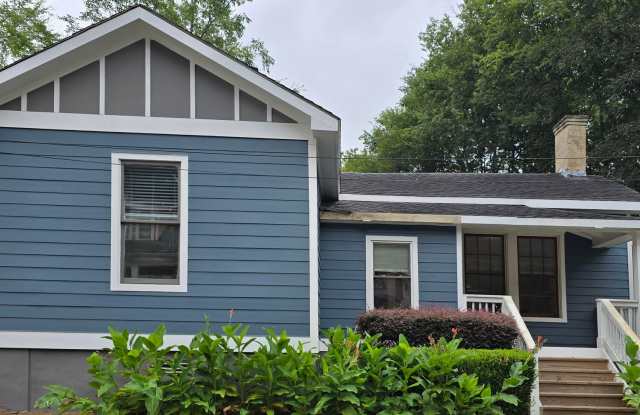 Preleasing for Fall 2027 - Historic Charm Meets Unbeatable Location at 346 North Pope St! Gallery 1