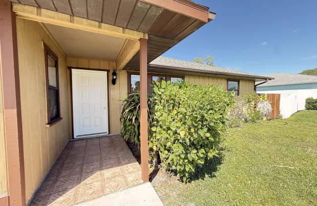 2225 SE MELALEUCA Boulevard Gallery 2