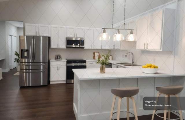 6402 W Flanders Ln Gallery 1