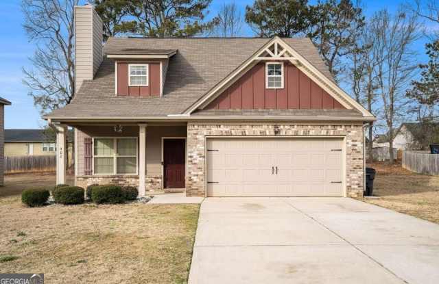 408 Louise - 408 Louise Way, Locust Grove, GA 30248