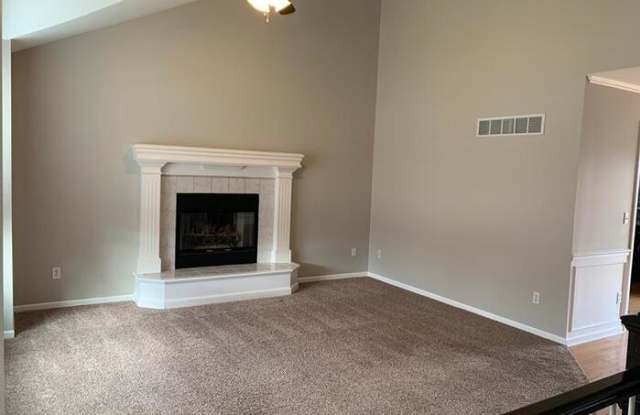 11915 North Holmes Court Gallery 4